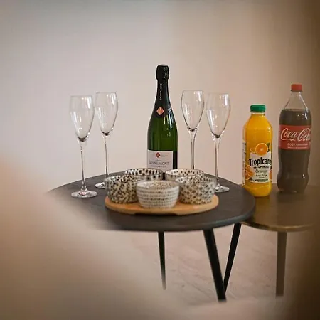 Le Tulum - Jacuzzi & Sauna アパート *