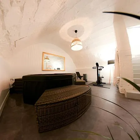 Le Tulum - Jacuzzi & Sauna Appartement