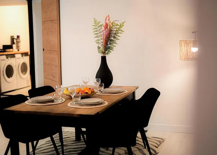 Le Tulum - Jacuzzi & Sauna Apartment